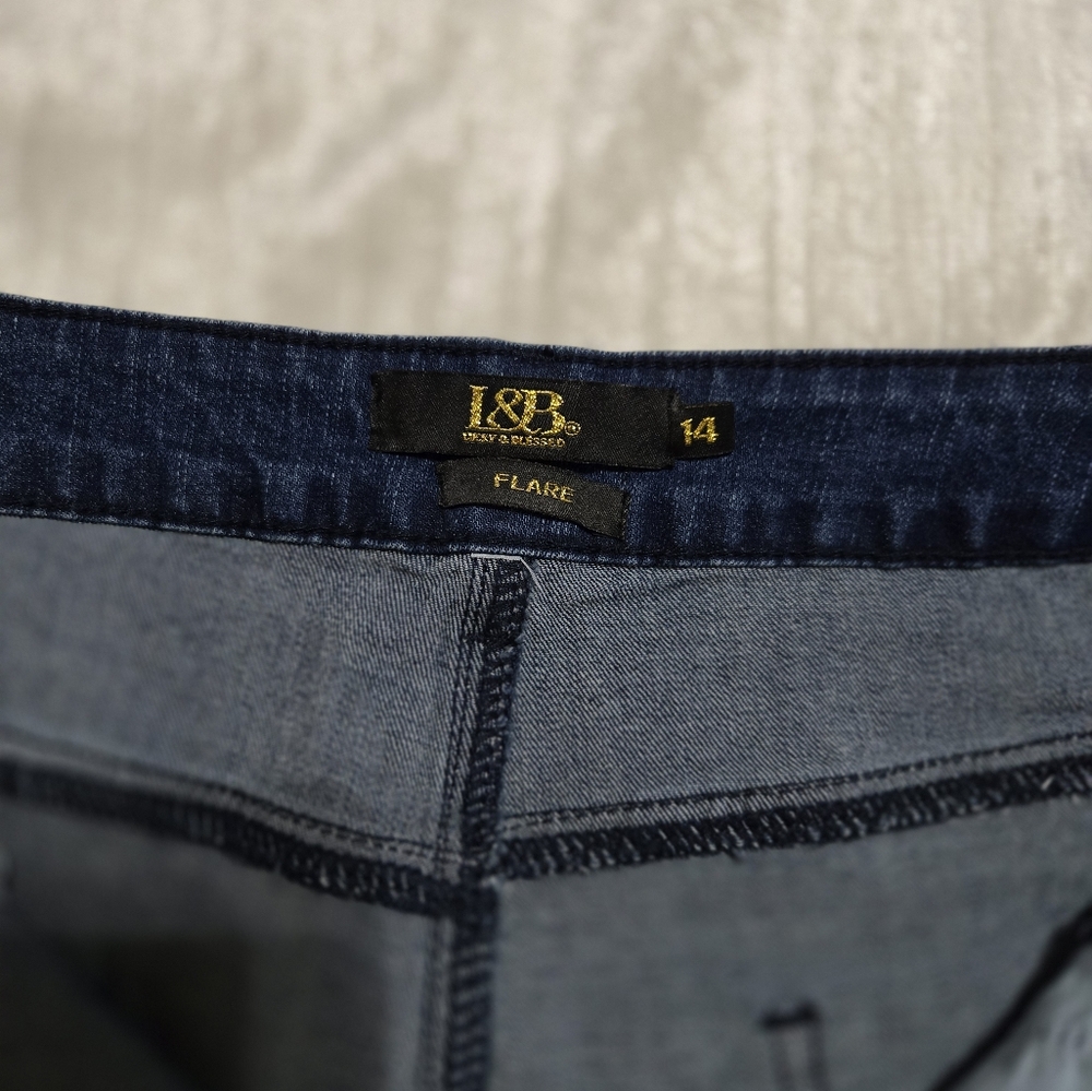 Embroidered Flare Jeans By L & B size 14 Worn Once! - Picture 5 of 12